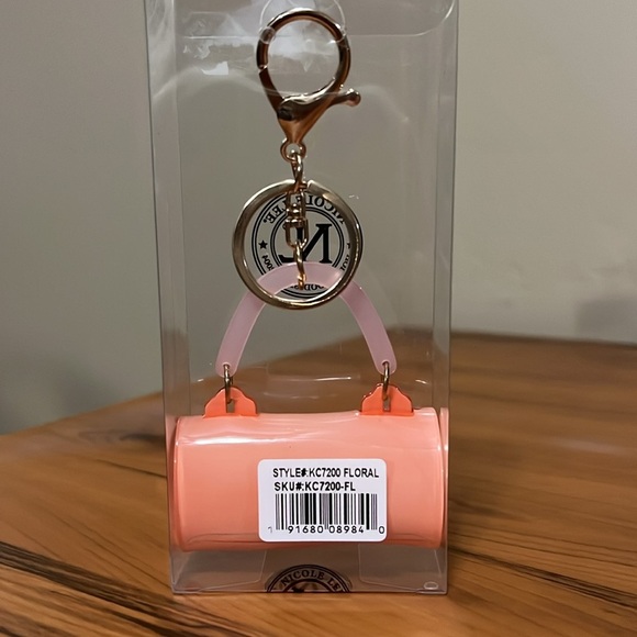 Nicole Lee Orange Flower Designer Purse Keychain NIB - Picture 2 of 4